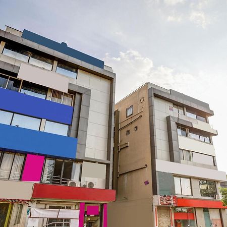 Capital O Maple View Hotell Naroda Eksteriør bilde