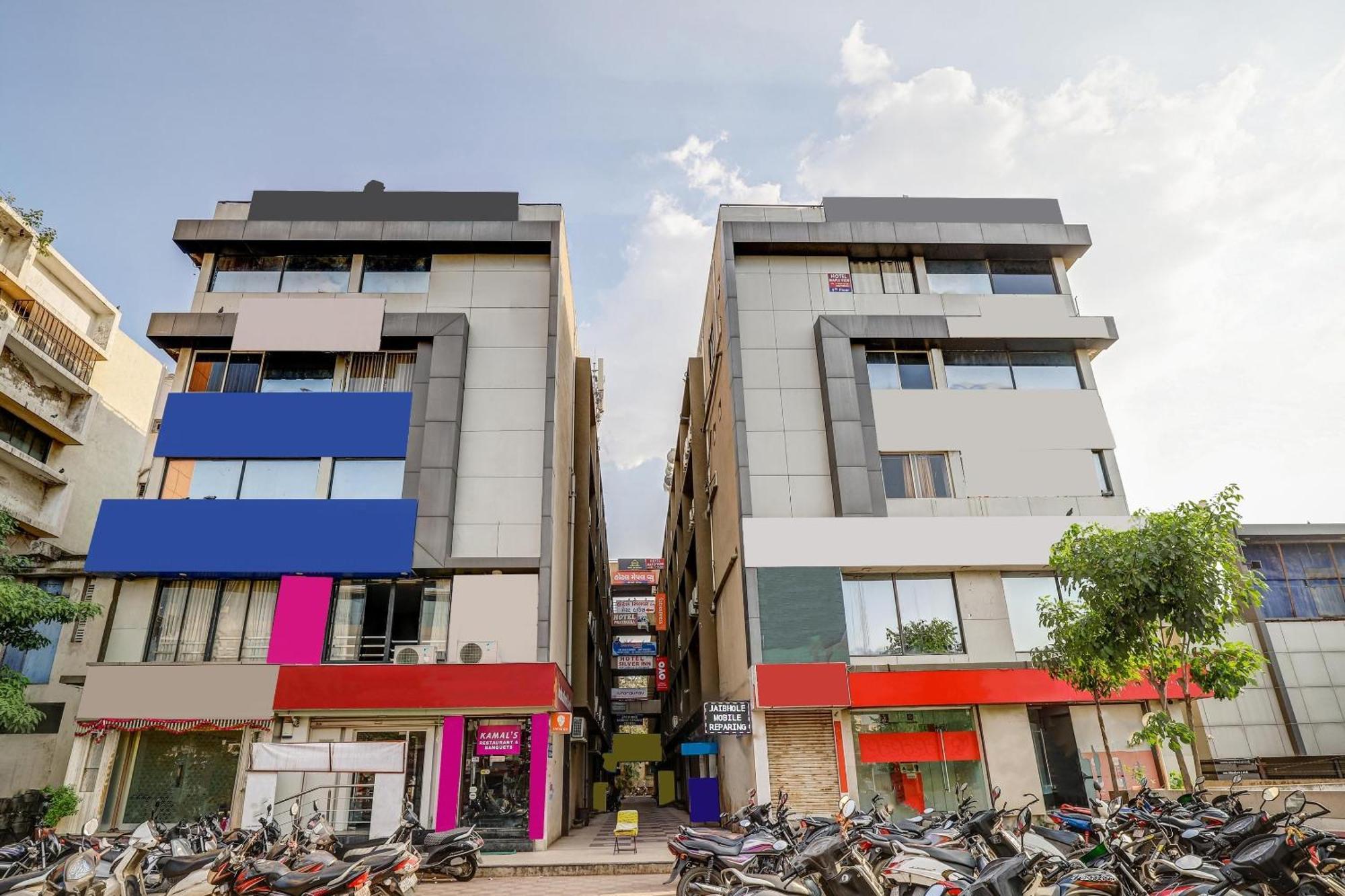 Capital O Maple View Hotell Naroda Eksteriør bilde