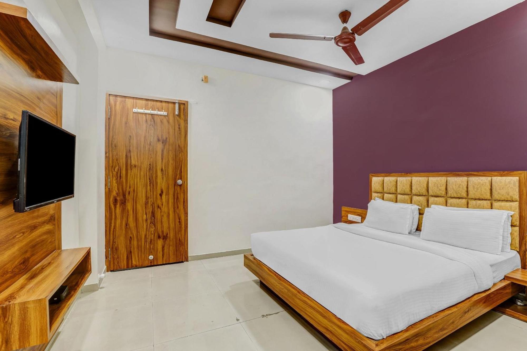 Capital O Maple View Hotell Naroda Eksteriør bilde
