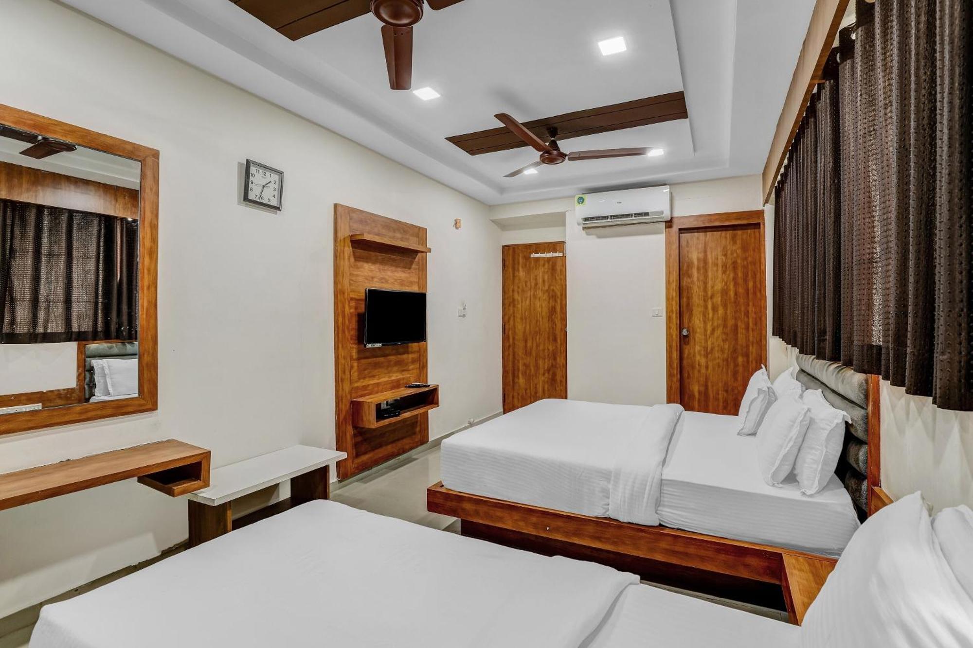 Capital O Maple View Hotell Naroda Eksteriør bilde